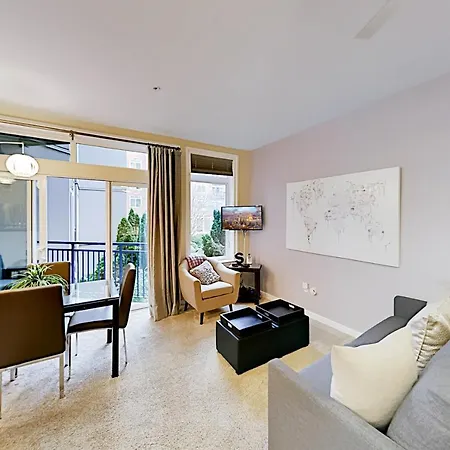 Belltown Court III-3