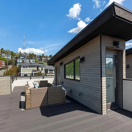 Deactivated- Rooftop Patio With Grill 2Br 3Ba Central, Walkable Location-2