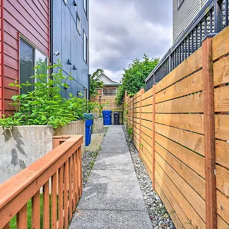 Seattle Townhome Rooftop Deck Less Than 7 Mi To Dtwn-2