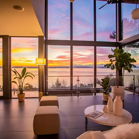 Modern Sanctuary-2
