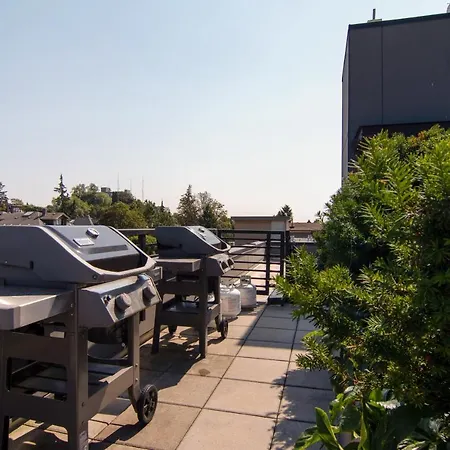 Cozy & Bright Capitol Hill Condo With Rooftop Views! Condo-2