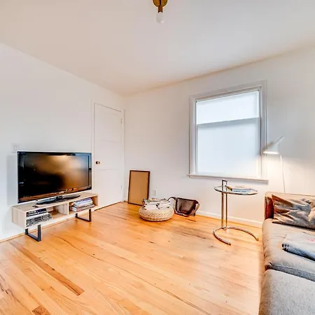 Open Layout With Patio! Cozy 2Br By The Uw Arboretum Home-2