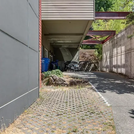 Modern 4B3.5Ba W/ Rooftop In Ballard/Fremont By Nicasa-3