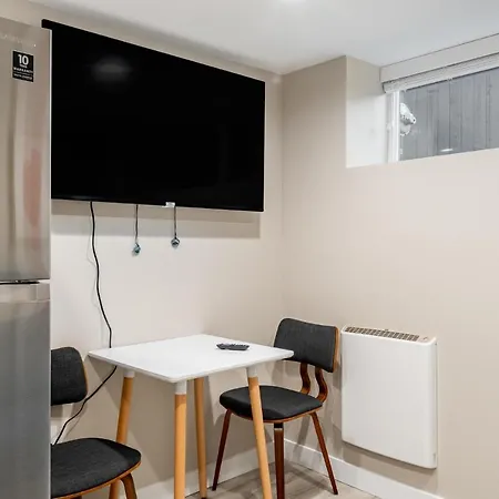 Renovated 1Br Apartment In Cherry Hill-2