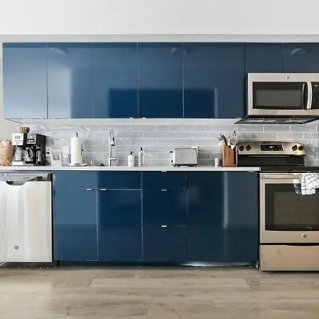 Seattle 1 Bedroom With Tons Of Amenities-2