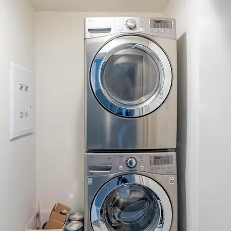 Stylish 3Br House In Seattle-2