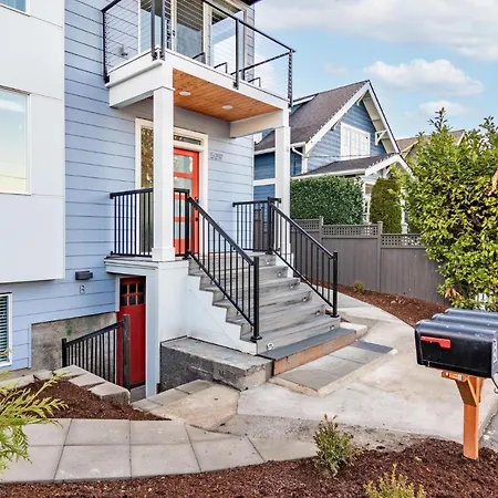 Charming 2Br Home In Seattle-3