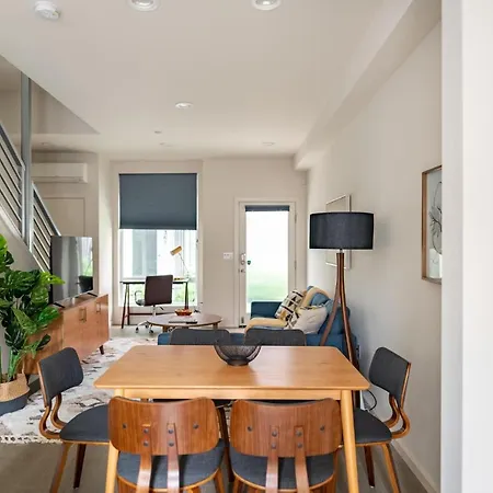 Stylish 3Br House In Seattle-3