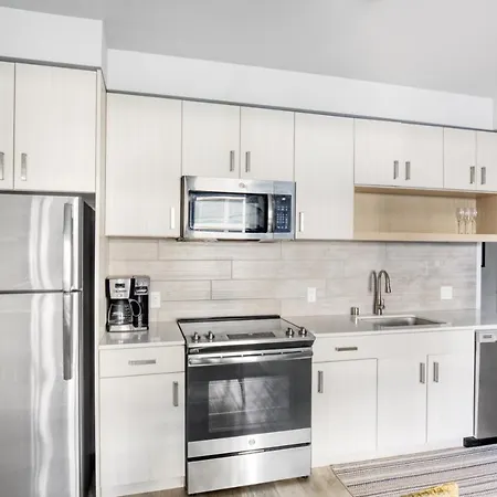 S Lake Union 1Br W Gym Wd Space Needle View Sea-172-3