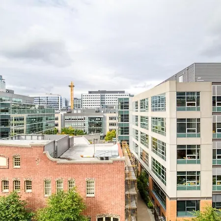 S Lake Union 1Br W Wd Gym Nr Space Needle Sea-188-3