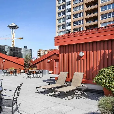 Belltown 2Br W Gym Pool Wd Nr Light Rail Sea-420-3