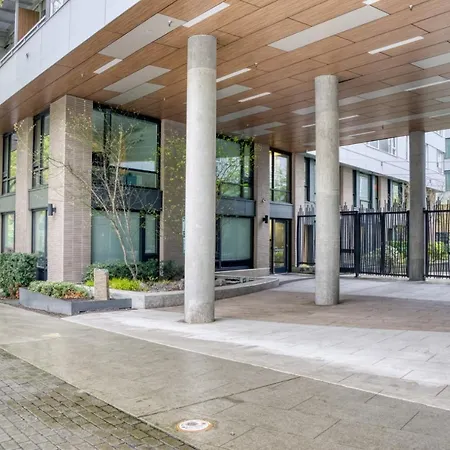 S Lake Union Studio W Gym Wd Nr Waterfront Sea-379-3