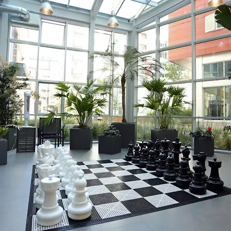 Slu Studio W Game Room Gym Nr Space Needle Sea-208-2