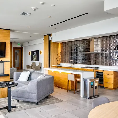 Downtown 1Br W Gym Wd Bbq Nr Dining Shops Sea-400-2