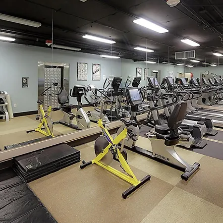 Downtown 1Br W Gym Nr Shopping Light Rail Sea-58-3