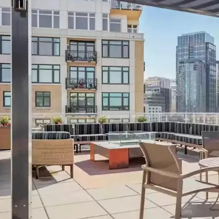 S Lake Union 1Br W Gym Wd Nr Waterfront Sea-374-2