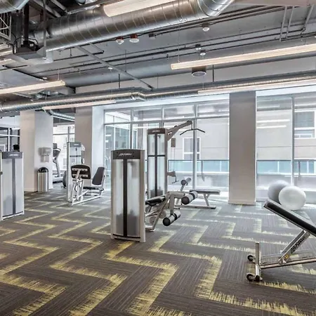 Belltown Studio W Gym Wd Nr Light Rail Sea-422-3