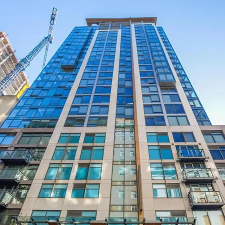 Downtown Seattle 1Br Near Landmarks-2