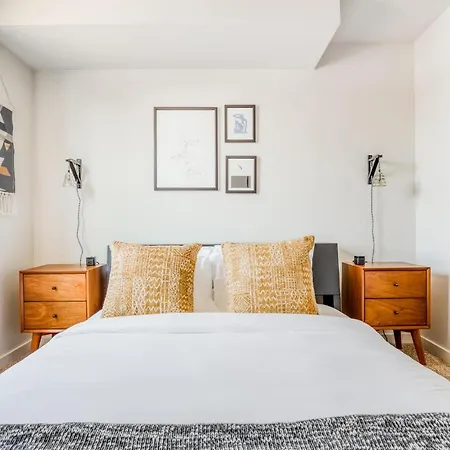 Lovely 2Br In Queen Anne, Rooftop + Pet-Friendly-3