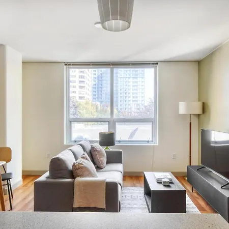 First Hill 1Br W Gym Wd Bbq Great Views Sea-511-2