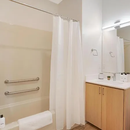 Furnished Pet-Friendly Studio In Seattle Wa-3