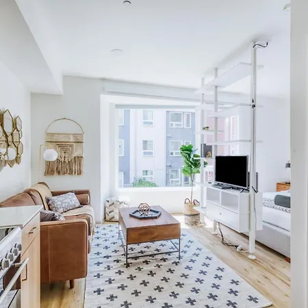 Contemporary Seattle Studio W Secure Access-2