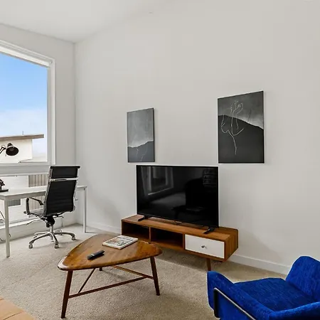 Beautiful 2Br Condo In Seattle Parking-2