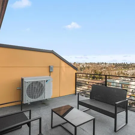 Lovely 3Br House In Seattle W Office-3
