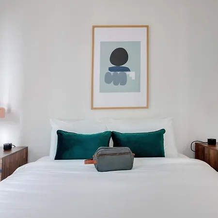 Hip 1Br Apartment In Seattle-2