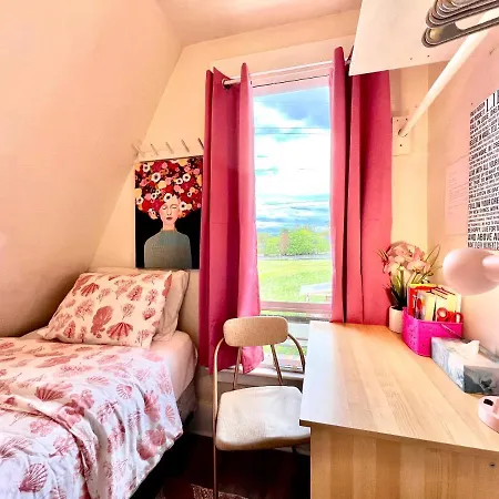 Private Room Tiny With Shared Bathroom Near Seatac Airport And Downtown Seattle-3