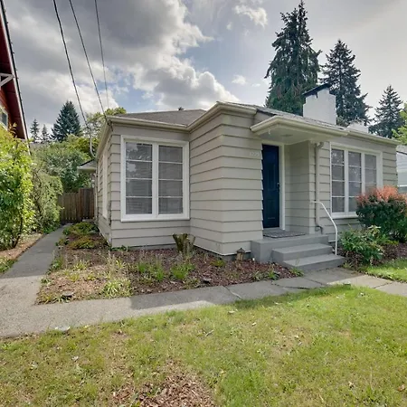 Vacation Rental House About 7 Mi To Downtown Seattle!-3