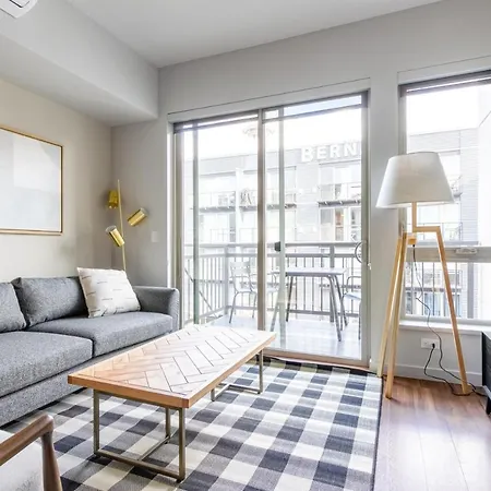 Lower Queen Anne Studio W Gym Wd Nr Restos Sea-19-2