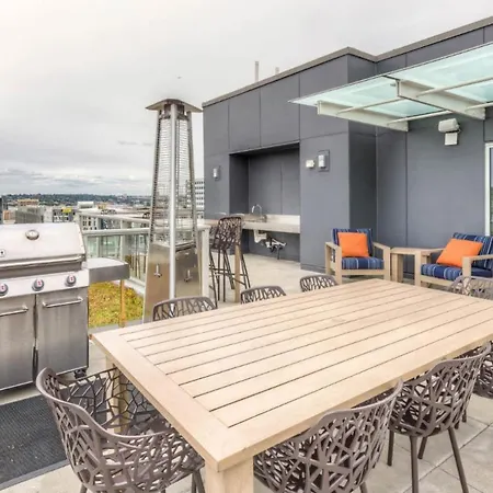 S Lake Union Studio W Gym Wd Nr Denny Park Sea-371-2