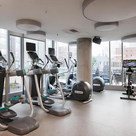 Pioneer Sq Studio W Gym Wd Nr Occidental Sq Sea-42-3