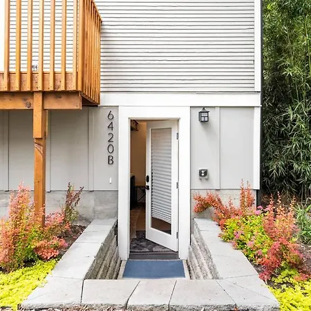Artistic Georgetown Retreat In Seattle-3