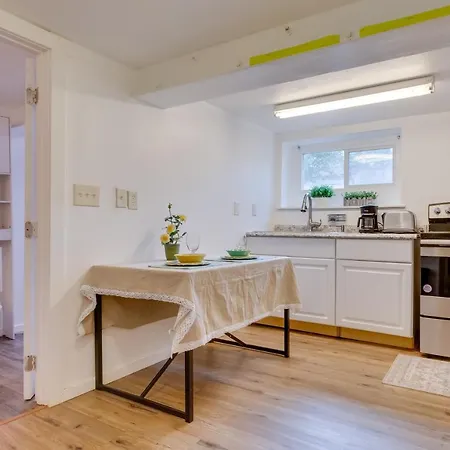 Well-Equipped Seattle Apartment With Patio Access!-3