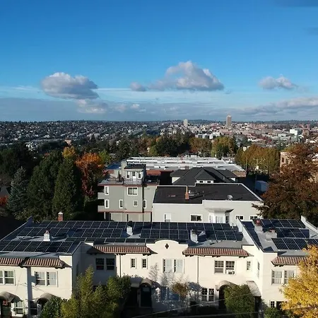 Cozy 280-Sqft Studio In North Capitol Hill-2