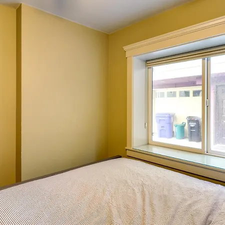 Sleek Seattle Getaway About 3 Mi To Alki Beach!-2