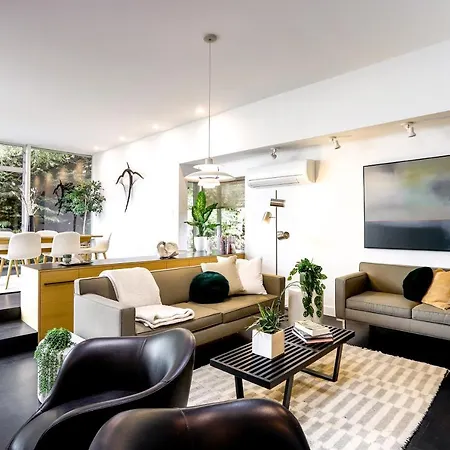 Stylish Seattle Vacation Rental With Water View-3