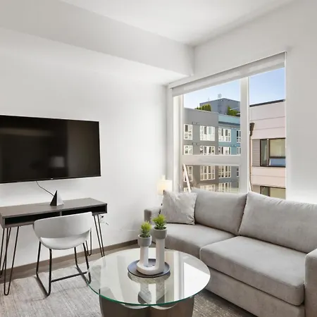 Modern Apartment In Prime Location Id4589X71-3