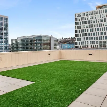 Slu 1Br W Wd Club Room Gym Nr Space Needle Sea-217-2