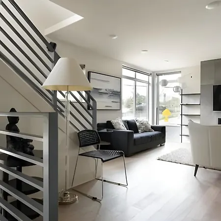 Ultra Stylish 3Br W/ Rooftop 15Min To Pike Place-3