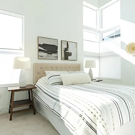 Modern Cherry Hill Guesthouse W/Garden & Rooftop-2
