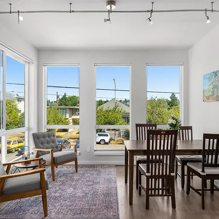 Modern Luxury Home With Ev Garage, Office, Bike & Balcony, Wfh & Family Friendly-2
