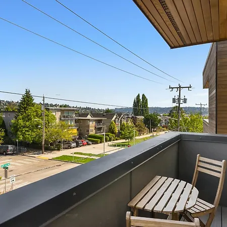 Modern Luxury Home With Ev Garage, Office, Bike & Balcony, Wfh & Family Friendly-3