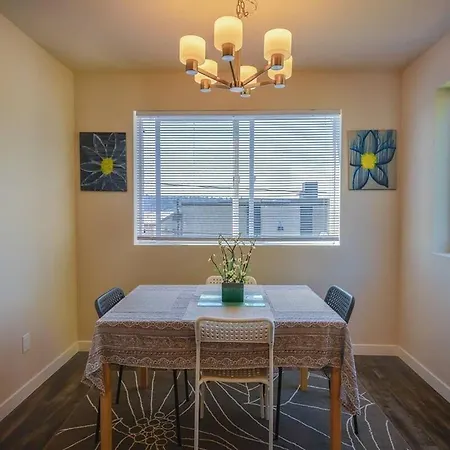 A-Seattle Urban Village- Lopez- Roof Top View Deck-2