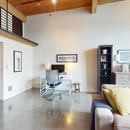 19Th Avenue Lofts Unit 213-3