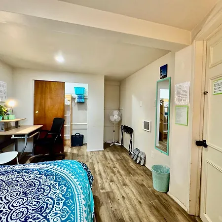 Cozy Private Room With Shared Bathroom On The 1St Floor - Conveniently Located Near Seatac Airport And Downtown-2