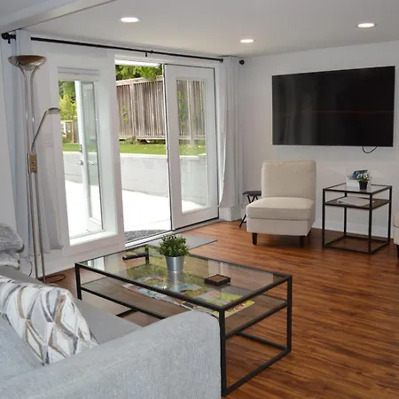 Cozy 1 Bedroom Apartment In Nw Seattle W/ Private Patio-2