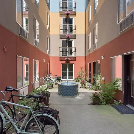 Belltown Inn-2